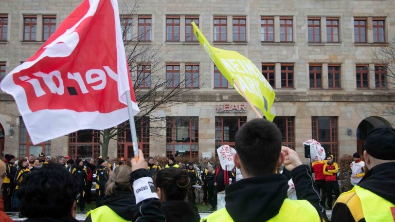 Sachsen: Warnstreik im Öffentlichen Dienst am Freitag