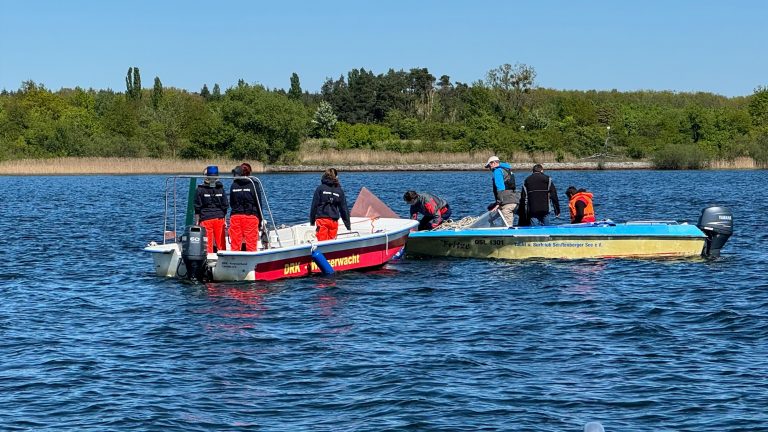 Senftenberg OT Großkoschen: Wasserwacht im Einsatz