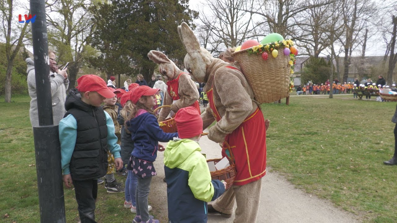 Elsterwerda: Osterhase auf Tour