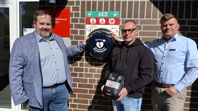 Großdubrau: Defibrillator hilft jetzt Leben retten
