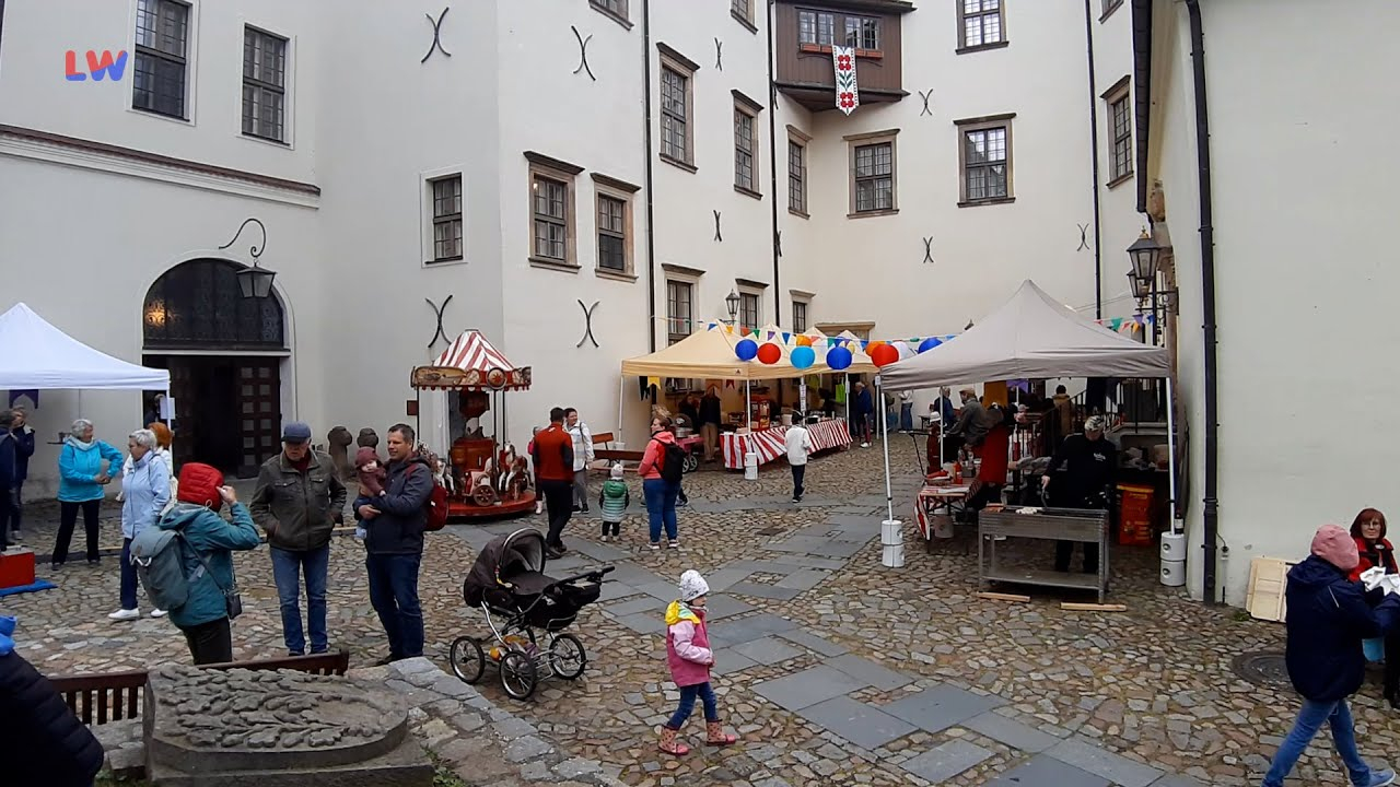 Hoyerswerda: Historischer Jahrmarkt im Schlosshof