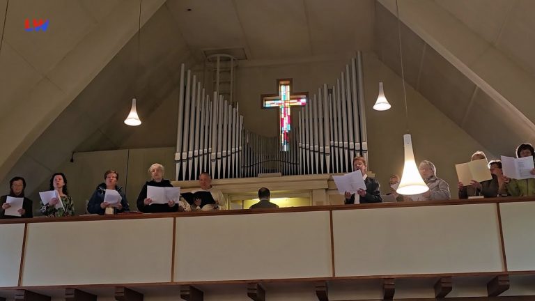 Niesky: 90-jährige Holzkirche Niesky ist nicht abgebrannt
