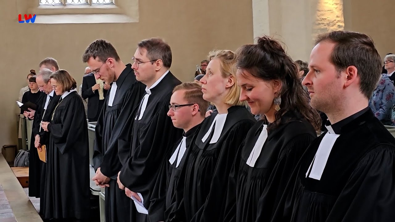 Senftenberg: Zwei Frauen und vier Männer geweiht und in Dienst gestellt