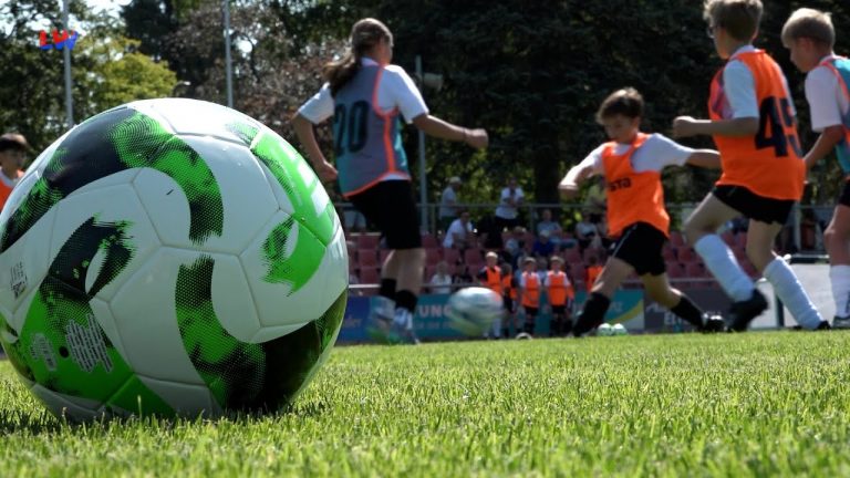 Kamenz: Sachsens junge Fußballstars zeigen ihr Können