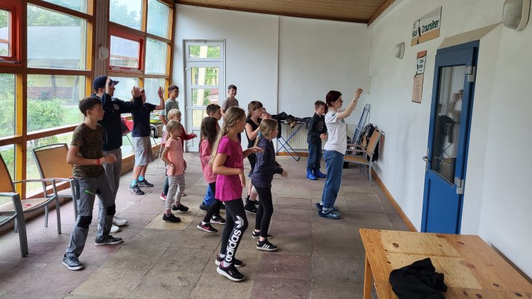 Senftenberg: Senftenberger Kinder beim „KidsCamp“ des DRK