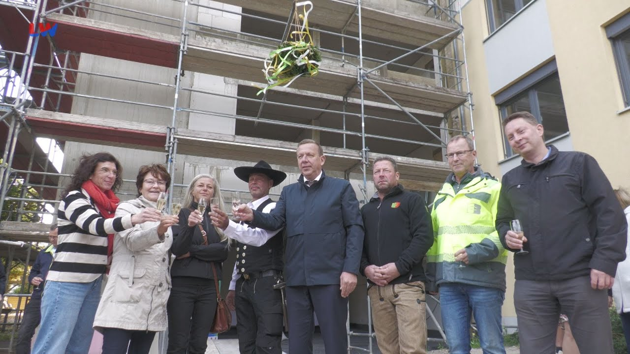 Elsterwerda: Richtfest am Oberstufenzentrum