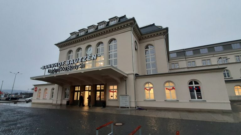 Bautzen: Bahnhof nach Brand wieder geöffnet