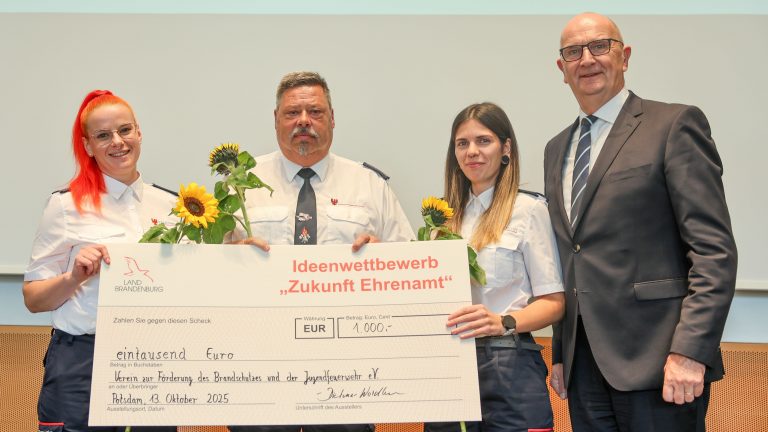 Finsterwalde: Ehrenamtspreis für die Freiwillige Feuerwehr