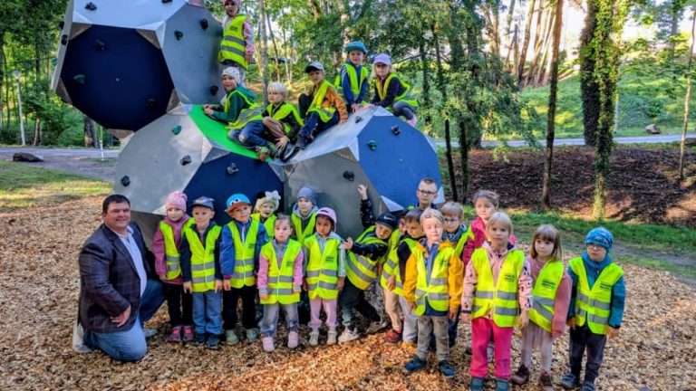 Radeberg: Neue Boulderwürfel im Aktivpark Hofegrund