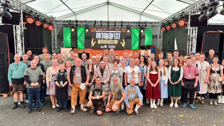 Großröhrsdorf: Erstes Oktoberfest der Feuerwehr gelungen