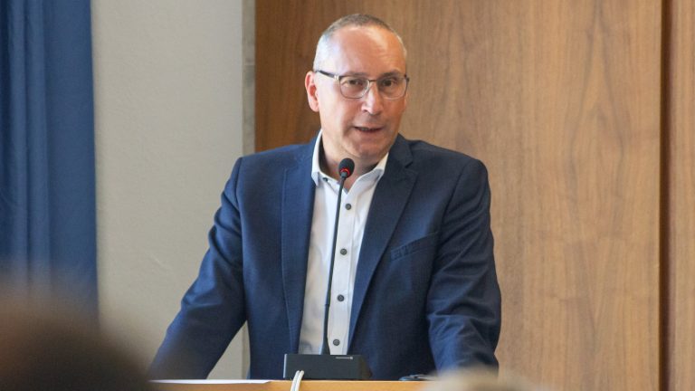 Bautzen: Oberbürgermeister bleibt