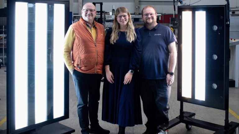 Bergen/Dresden: CooolCase übernimmt insolvente Firma