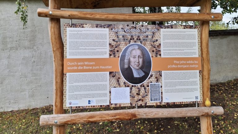 Weißenberg OT Nostitz: Gedenktafel für Schirach jetzt auch in seinem Geburtsort
