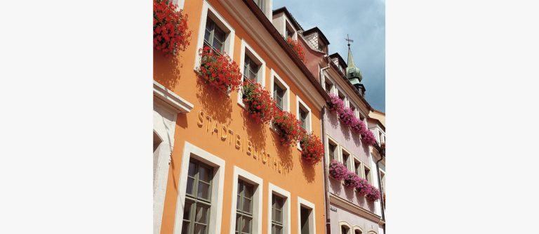 Radeberg: Kinderkunst voller Weihnachtsfreude