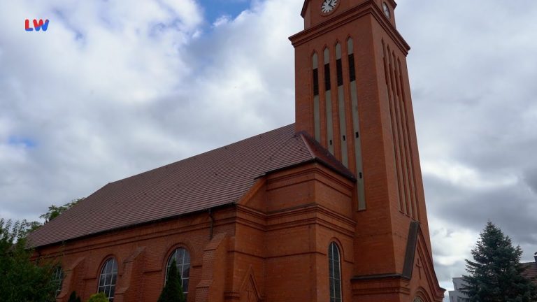 Senftenberg: Die Pfarrkirche "Sankt Peter und Paul"