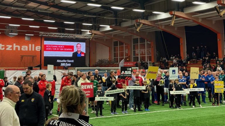 Senftenberg: Gewinn-Aktion beim Traditionshallenturnier