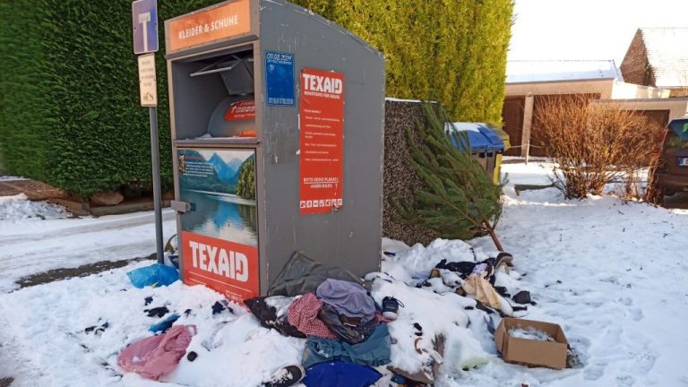 Elsterwerda: Ärger mit Altkleider-Containern