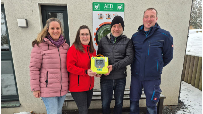 Neukirch: Defibrillator jetzt öffentlich zugänglich