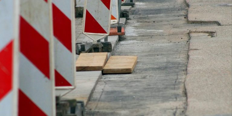 Elsterwerda: Bauarbeiten in der Bebel-Str. werden fortgesetzt