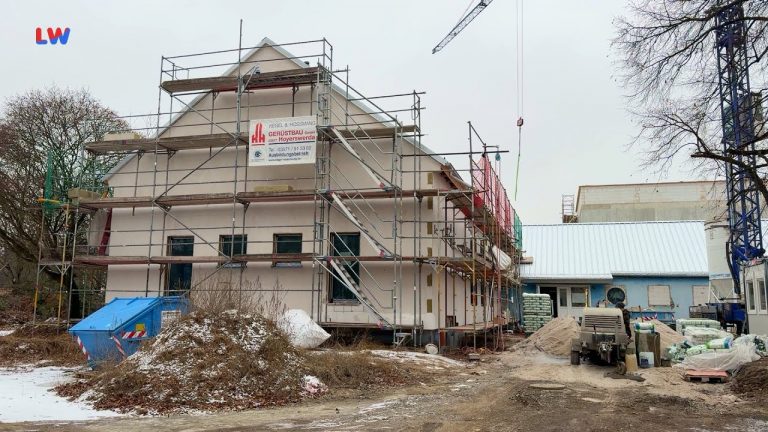 Hoyerswerda: Besuch auf der Baustelle des Neustadtforums
