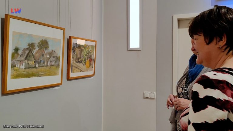 Pulsnitz: Eröffnung der Kunstausstellung von Waltraud Lorek