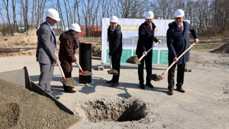 Großräschen OT Freienhufen: Grundsteinlegung für neues AEV-Verwaltungsgebäude