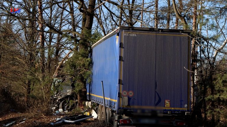A13 OSL: Schwerer LKW-Unfall