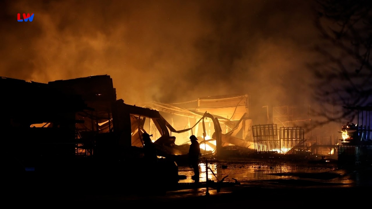 Betten: Großbrand in Zimmerei