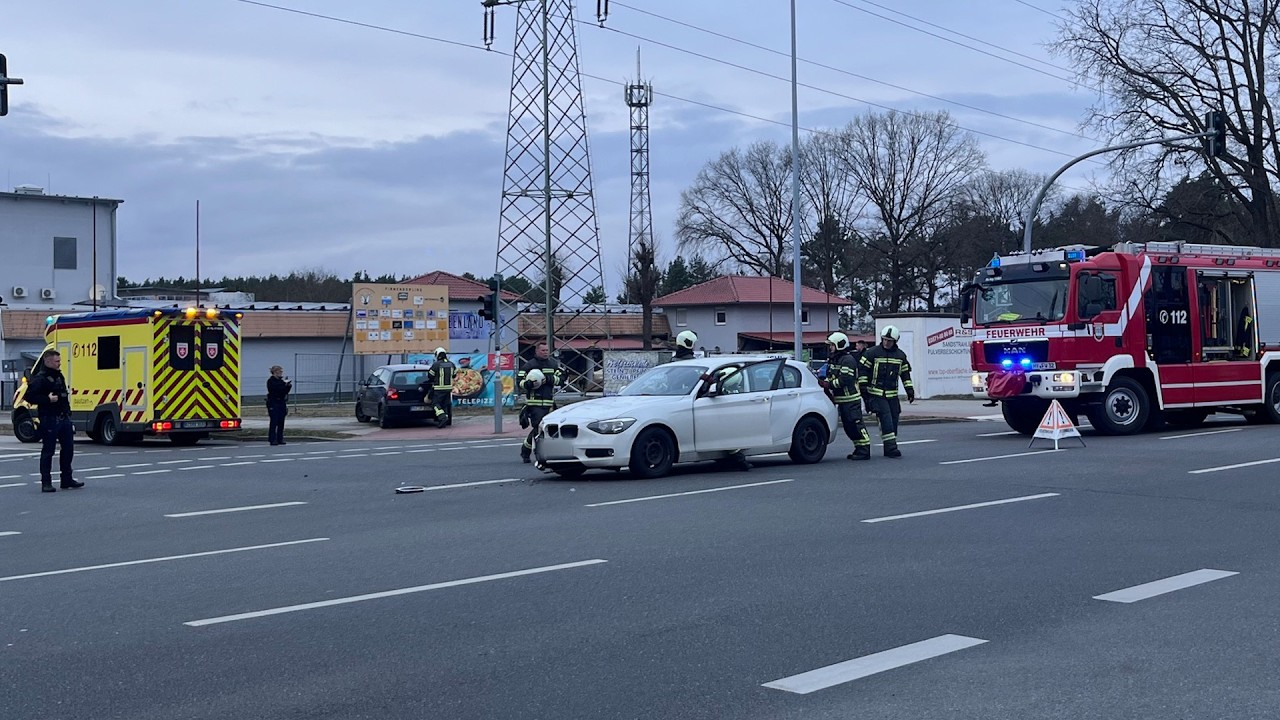 Hoyerswerda: Vorfahrtsunfall