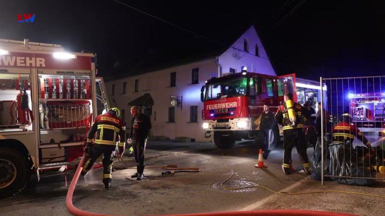 Löbau OT Georgewitz: Gebäudebrand im Vierseithof