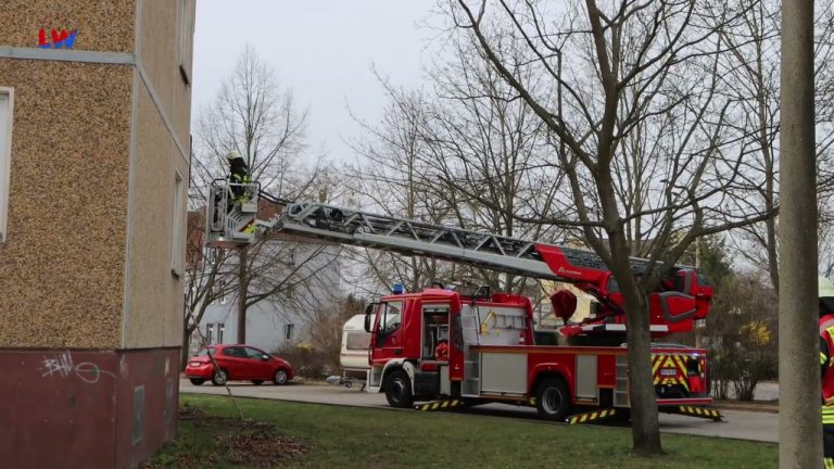 Senftenberg: Brand in Mehrfamilienhaus