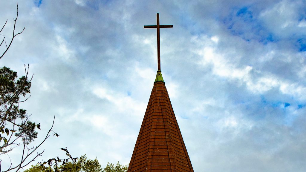 Groß Düben: Diebstahl auf Friedhof sorgt für Schaden