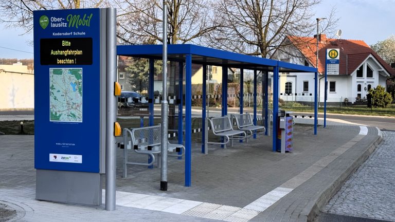 Kodersdorf: Neue „Lausitz-Haltestelle“ eröffnet