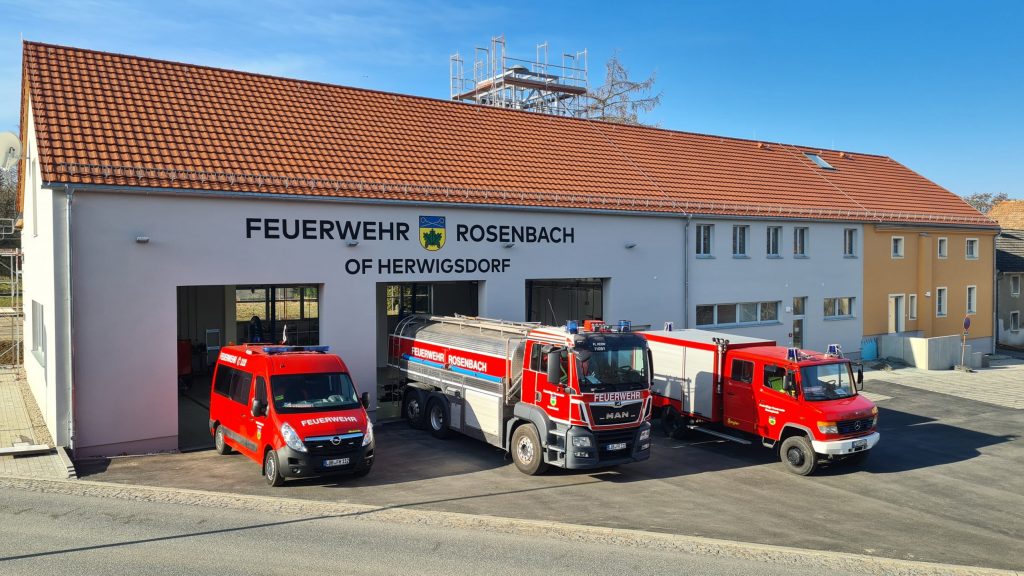 Rosenbach OT Herwigsdorf: Neues Feuerwehr- und Vereinshaus eingeweiht