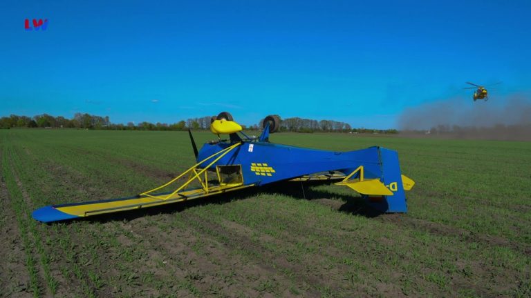 Tätzschwitz: Kleinflugzeug abgestützt