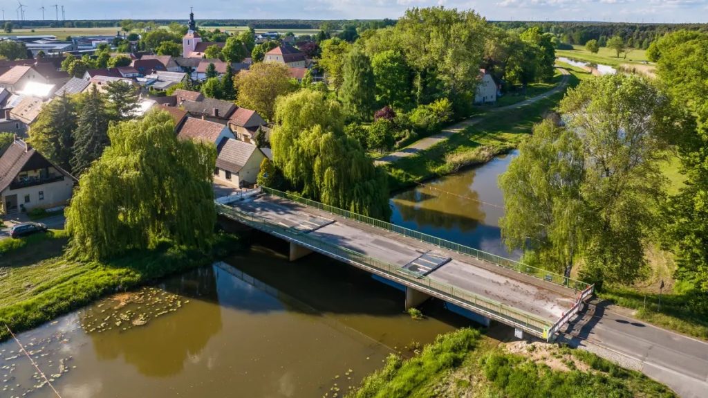 Wahrenbrück: Schäden an gesperrter Elsterbrücke offenbar erheblich