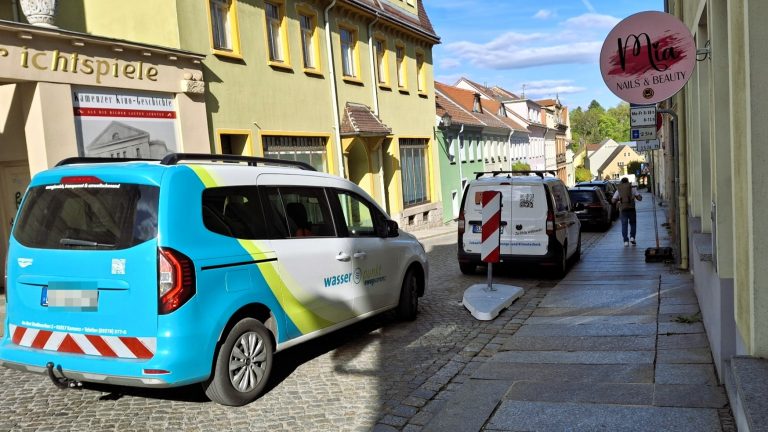 Kamenz: Verschwenkinsel sorgt für sicheres Abbiegen