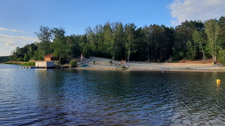 Zeischa: 700 Tonnen Sand für das Waldbad