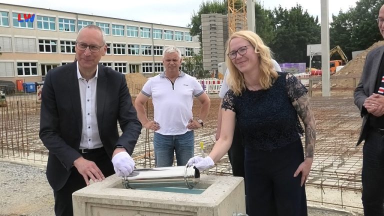 Bautzen: Grundsteinlegung für neue Turnhalle der Allende-Oberschule