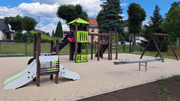 Elsterwerda-Krauschütz: Neuer Spielplatz übergeben