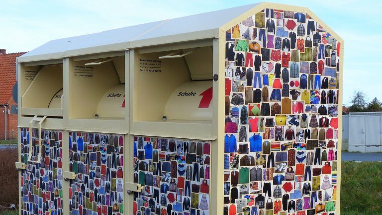 Burkau: Altkleidercontainer werden entfernt