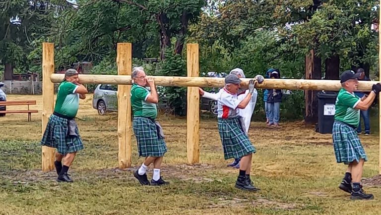 Weißkeißel: Dorffest mit Highlandgames und Feuerwehrjubiläum