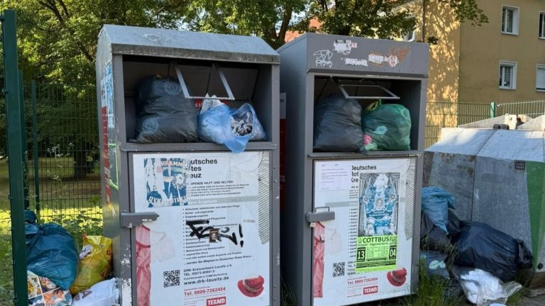 Schipkau: Gemeinde entfernte Altkleidercontainer