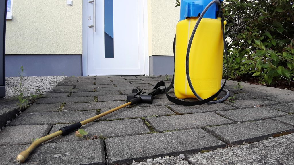 Hoyerswerda: Kammerjäger besprüht Mieterin mit Kontaktgift