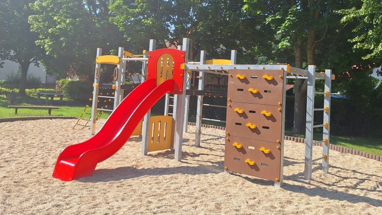 Niesky: Spielplatz am Lerchenweg wieder geöffnet