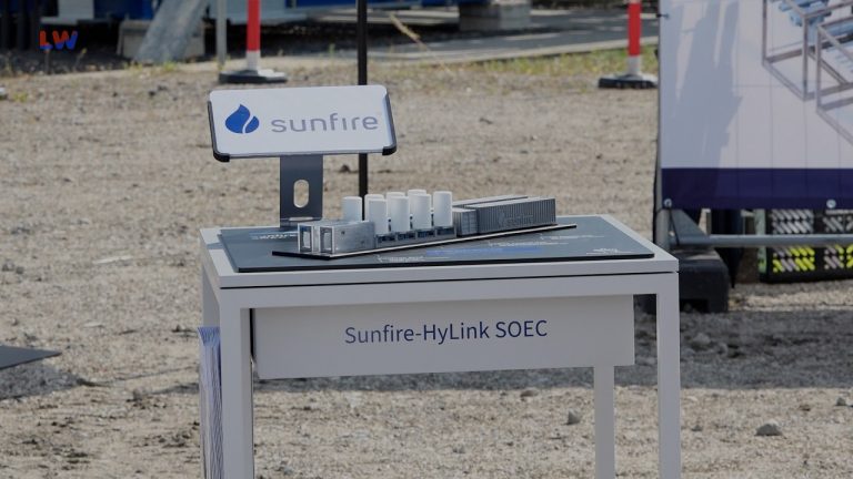 Schwarzheide: Spatenstich für die Sunfire Wasserstoff-Testanlage