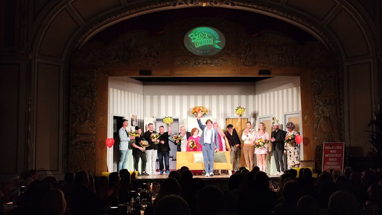 Radeberg: Premiere im Biertheater