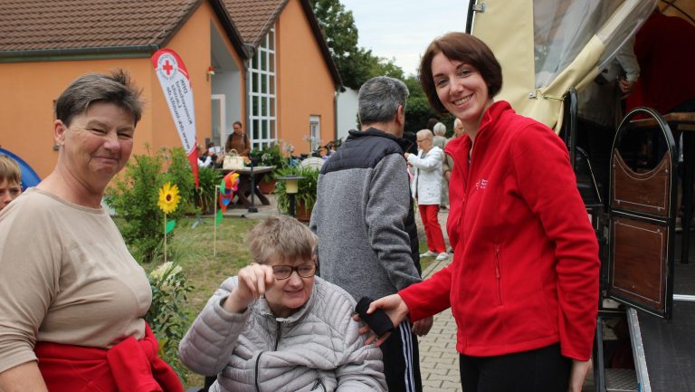 Schwarzheide: Kremserfahrt beim Sommerfest der DRK-Wohnstätte