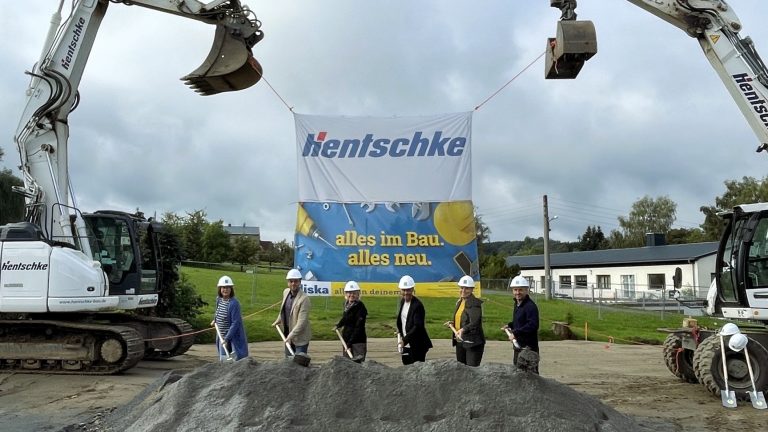 Steinigtwolmsdorf: Spatenstich für neuen Lebensmittelmarkt
