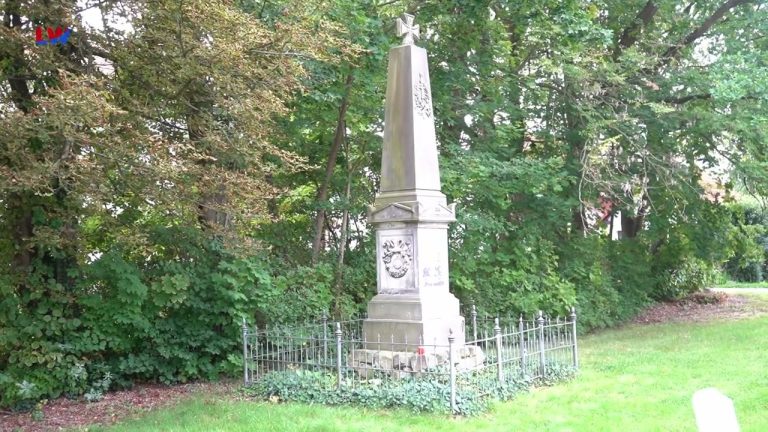 Görlitz OT Ludwigsdorf: Restaurierung am Kriegerdenkmal
